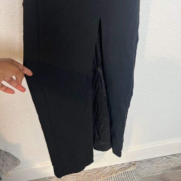 AIDAN MATTOX V-Neck Column Gown - Picture 6 of 8